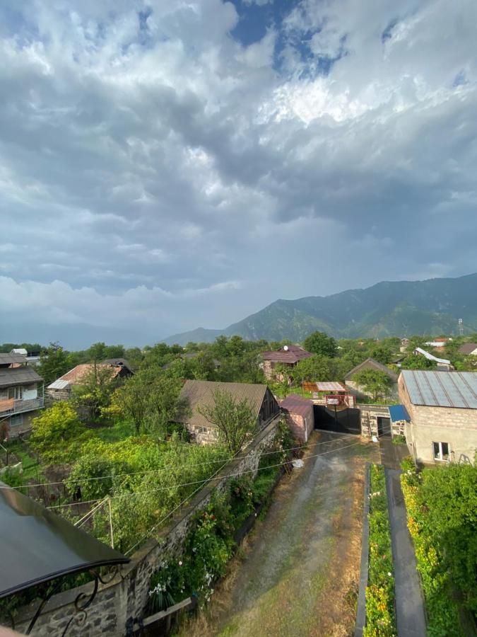 Yeghevni Guest House In Odzun Exterior photo